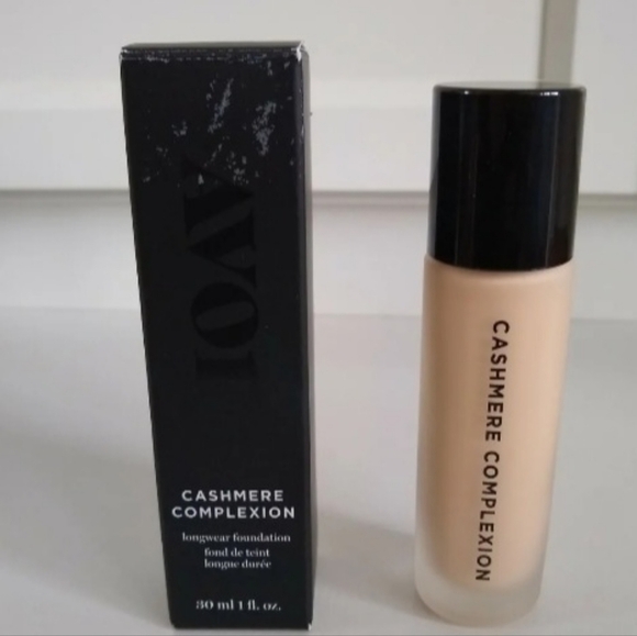Avon Cashmere Complexion NIB Longwearing Foundation 1 fl oz - Picture 3 of 10